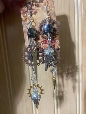 Steampunk Gear Raven Skull Earrings with Black Beads